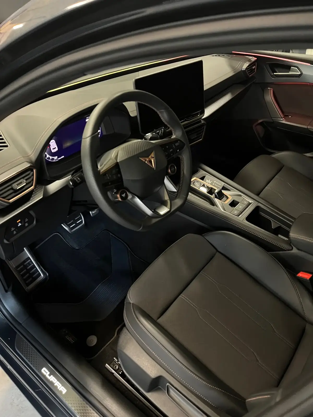 Wnętrze Cupry po detailingu w WM Detail w Dąbrowie Górniczej